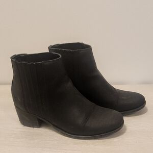 Elegant Black Ankle Booties